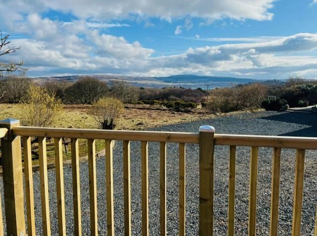 Hidden Hut - Aros View - Tobermory Villa Exterior photo